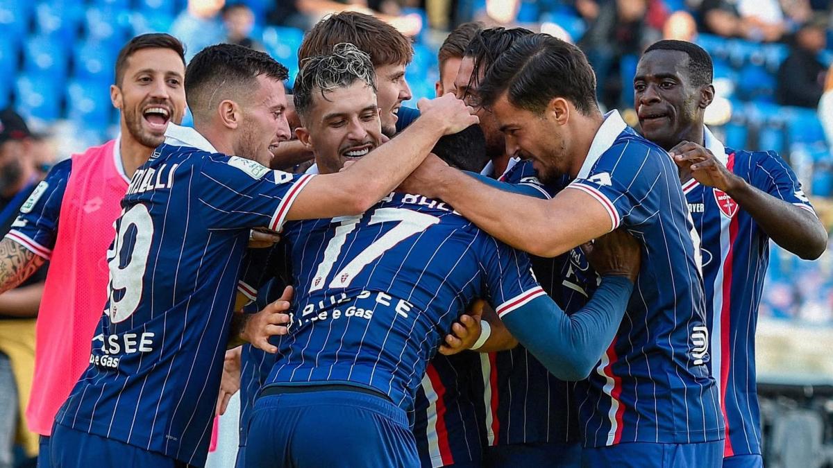 le pagelle della serie b il monza fa paura 75 bari crollo da 45
