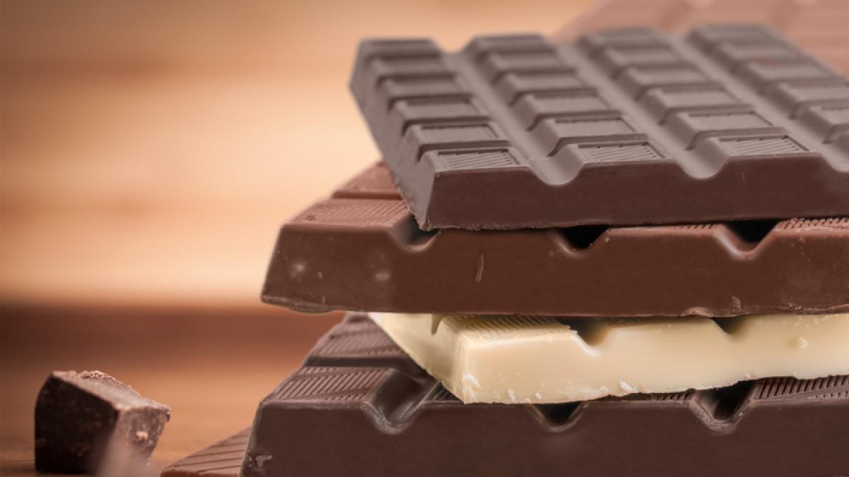 Cioccolato a confronto, dal più grasso al più ricco di nutrienti: quale scegliere? Cioccolato a confronto, dal più grasso al più ricco di nutrienti: quale scegliere?