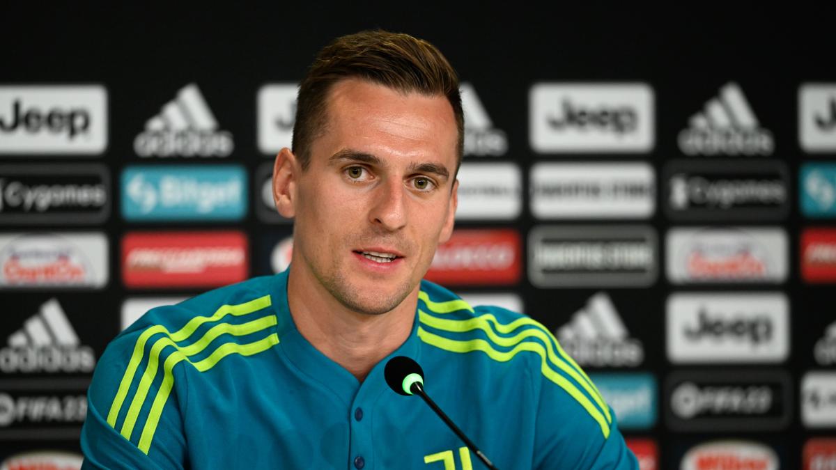 Juve, i convocati per la Roma: c'è Milik! Out Cabal