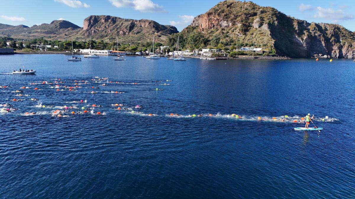Lavoro, piscina, acque libere: come districarsi tra allenamenti e gare secondo Simone Lavizzari