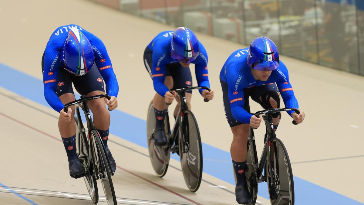 Mondiali su pista, cresce l’Italia giovane: record nella velocità a squadre