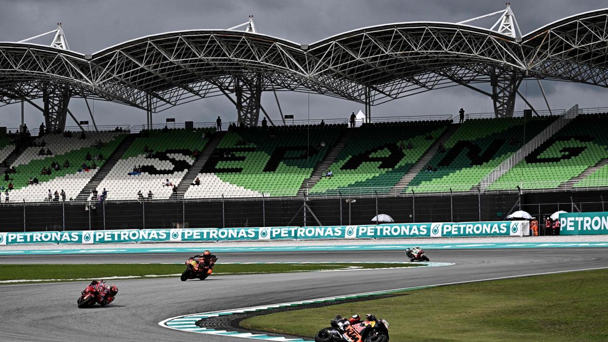 motogp malesia pioggia e caos nelle prequalifiche acosta 1176 bagnaia e bezzecchi in q1 da Gazzetta.it motogp malesia pioggia e caos nelle prequalifiche acosta 1176 bagnaia e bezzecchi in q1