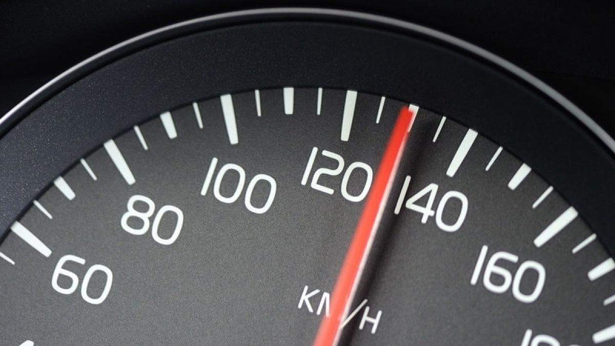 Scarto tachimetro: perché in tutte le auto la velocità non è quella reale