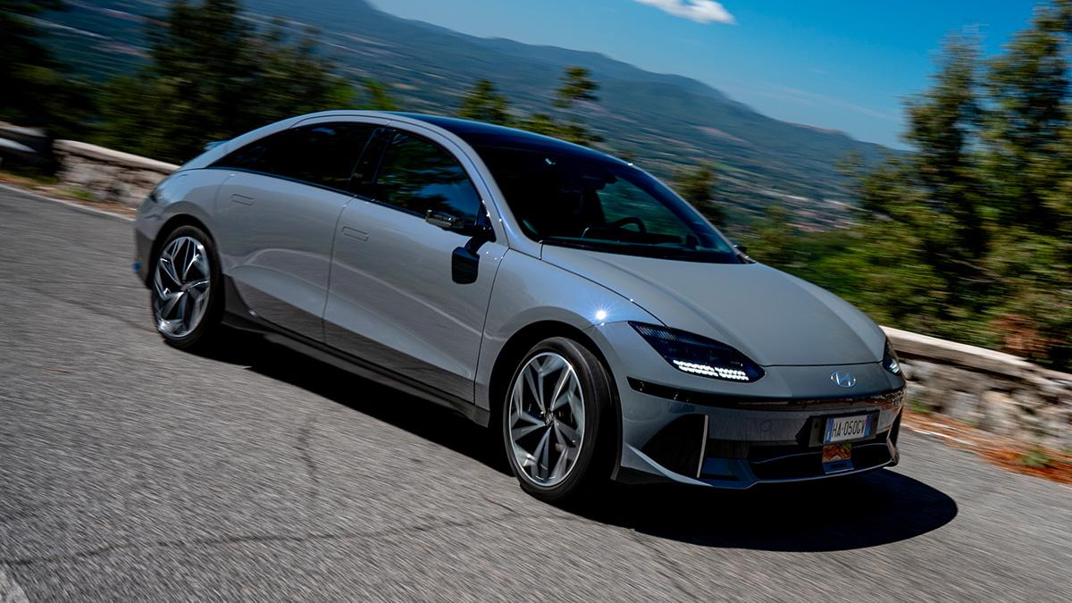 Hyundai Ioniq 6, ricarica e autonomia. La prova Hyundai Ioniq 6, ricarica e autonomia. La prova