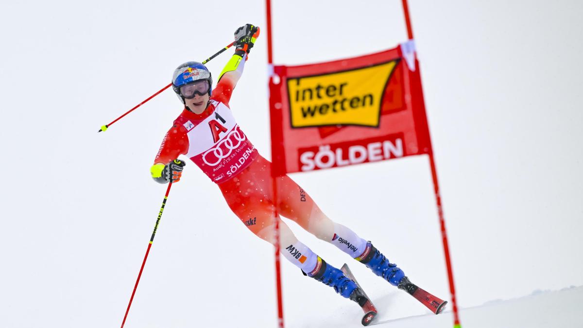 Gigante di Soelden: guida Odermatt davanti a Schwarz. De Aliprandini 17° Gigante di Soelden: guida Odermatt davanti a Schwarz. De Aliprandini 17°