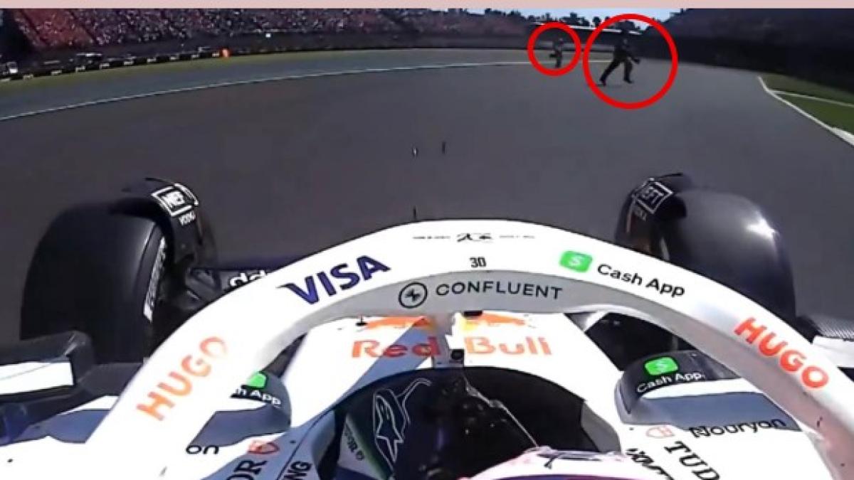 Shock nel GP Messico: commissari attraversano la pista davanti a Lawson. "Avrei potuto ucciderli” Shock nel GP Messico: commissari attraversano la pista davanti a Lawson. "Avrei potuto ucciderli”