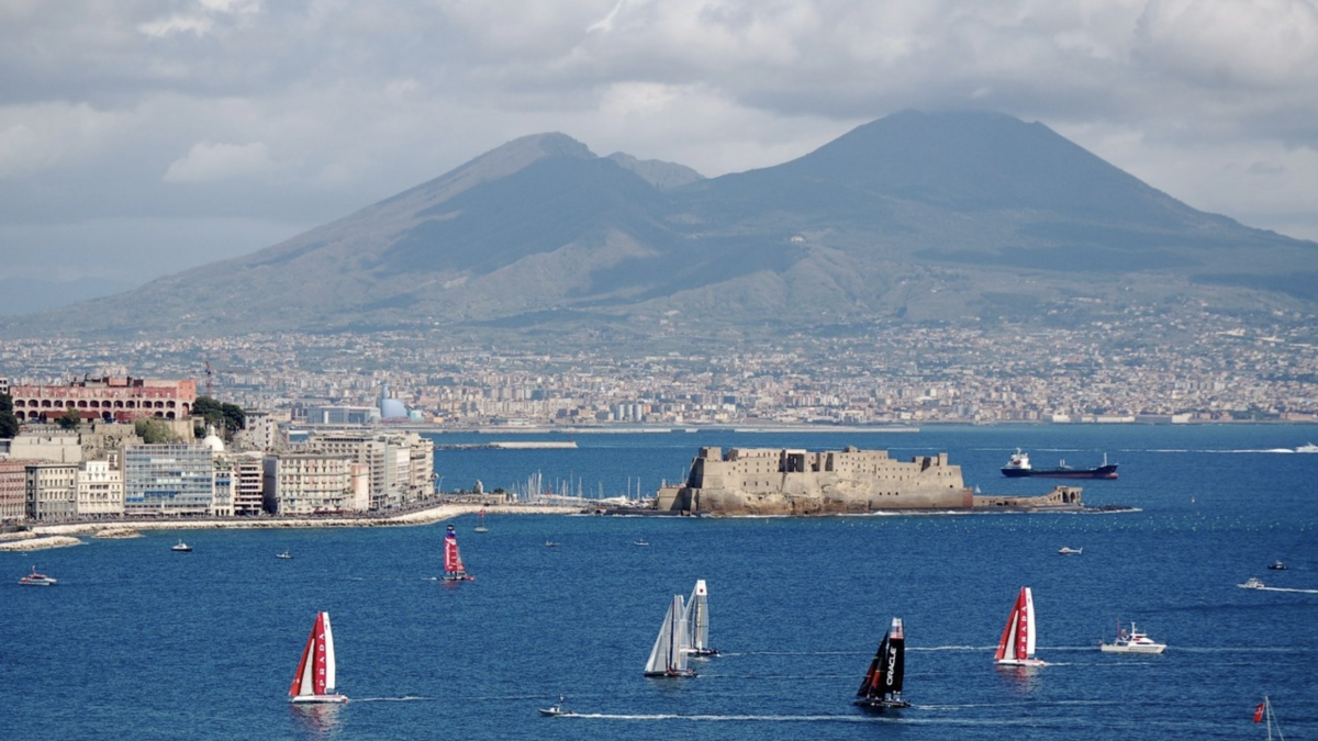 Coppa America a Napoli senza sfidanti made in Usa. Solo tre barche sicure al momento Coppa America a Napoli senza sfidanti made in Usa. Solo tre barche sicure al momento