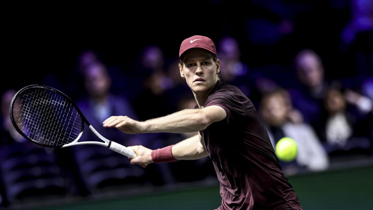 LIVE Sinner alle 19 sfida Cerundolo. A Parigi prosegue la corsa al n.1 LIVE Sinner alle 19 sfida Cerundolo. A Parigi prosegue la corsa al n.1