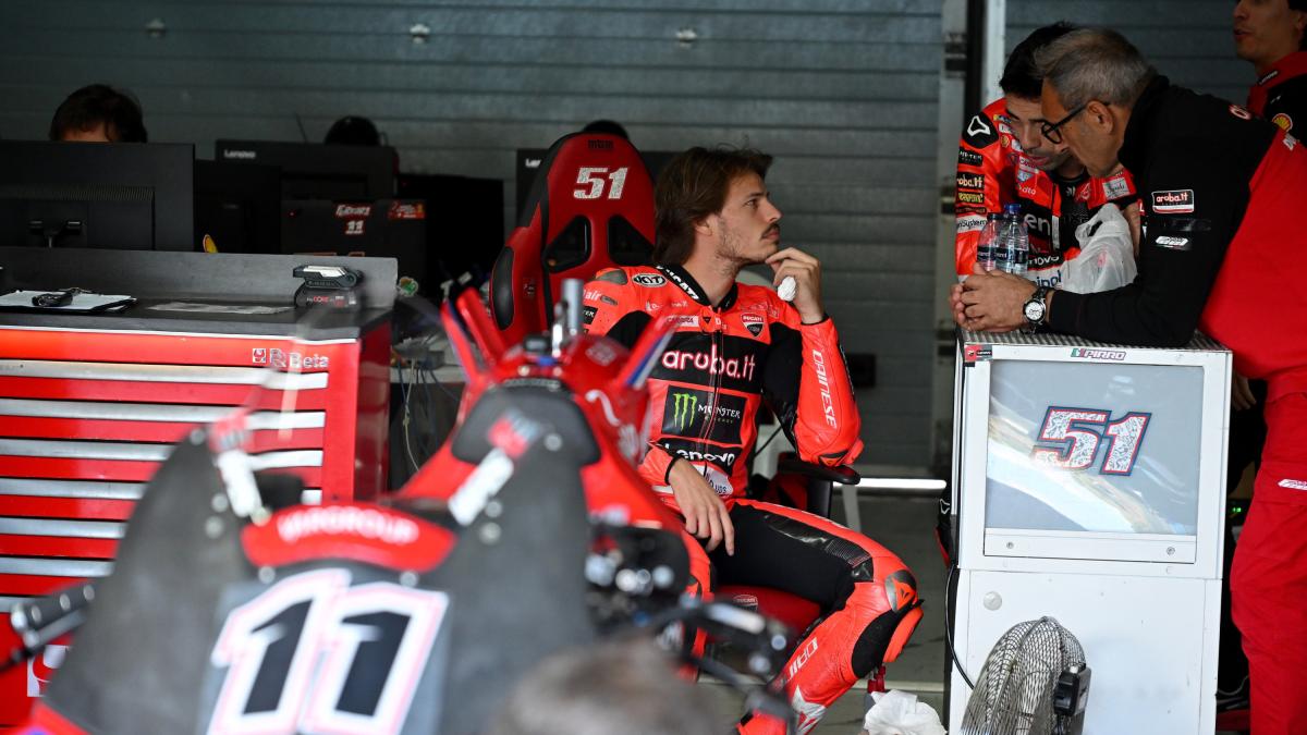 Ducati, ufficiale la "promozione" di Bulega: sostituirà Marc Marquez in Portogallo e a Valencia Ducati, ufficiale la "promozione" di Bulega: sostituirà Marc Marquez in Portogallo e a Valencia