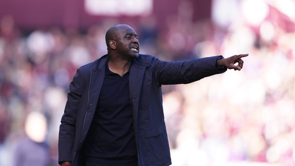 Contrordine: Vieira resta al Genoa, decisivo il Sassuolo. Via l Contrordine: Vieira resta al Genoa, decisivo il Sassuolo. Via l