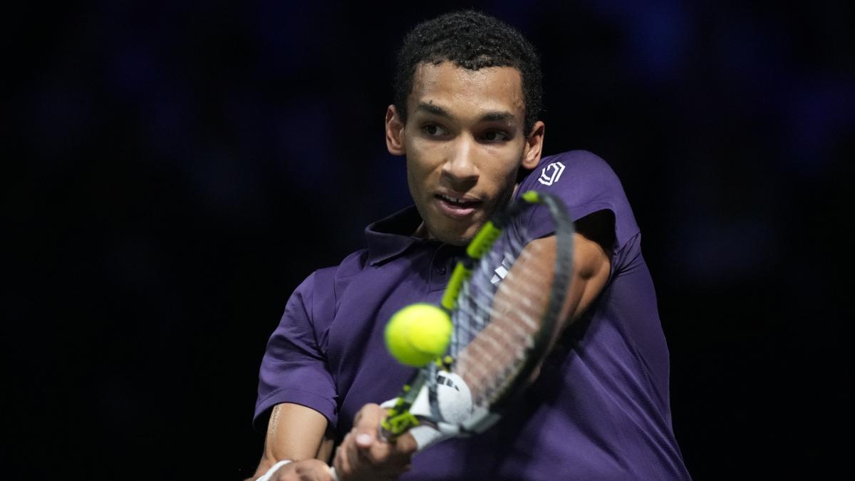 Auger Aliassime vola in semifinale a Parigi. Musetti, Finals a rischio: e si iscrive ad Atene Auger Aliassime vola in semifinale a Parigi. Musetti, Finals a rischio: e si iscrive ad Atene