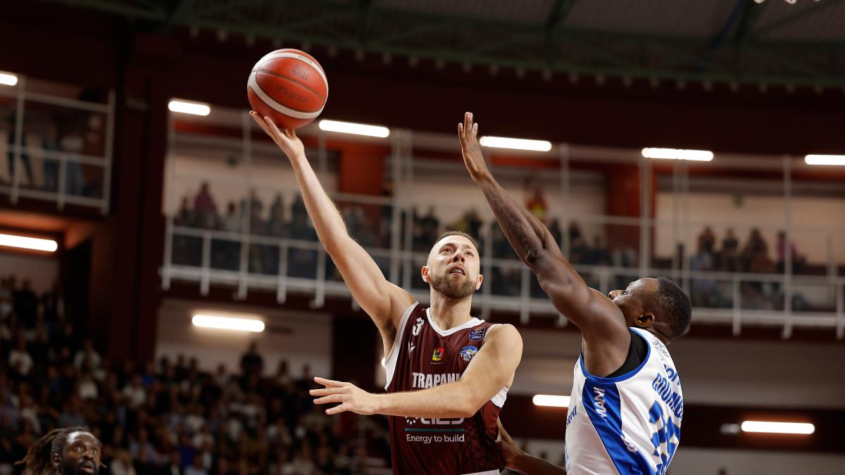 Trapani ferma Brescia, Cantù vince il derby con Cremona. Venezia ok contro Varese Trapani ferma Brescia, Cantù vince il derby con Cremona. Venezia ok contro Varese