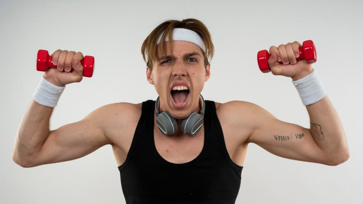 Come capire quando è il momento di aumentare i pesi in palestra