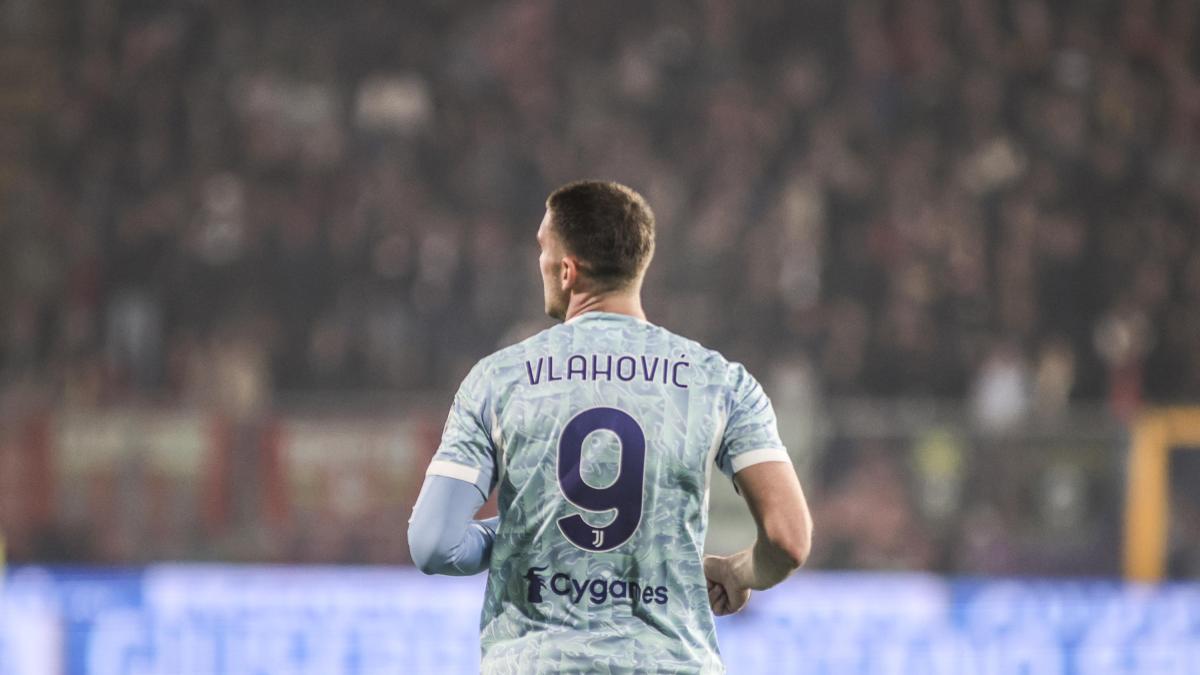 Vlahovic Juve, si può davvero rinnovare? Ecco cosa serve