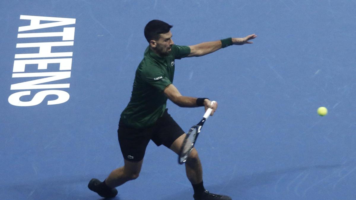 Djokovic infrange il tabù Tabilo e vola ai quarti nella "sua" Atene