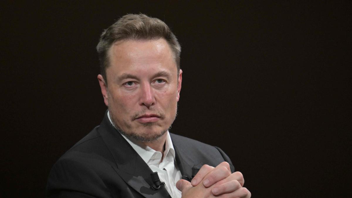 Tesla: il 41% dei guidatori non la compra per motivi politici