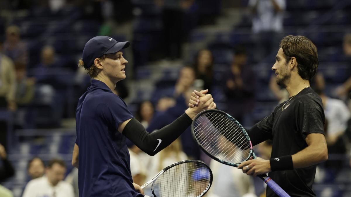 Il nuovo calendario delle Finals: domani Alcaraz, super lunedì con Musetti e Sinner