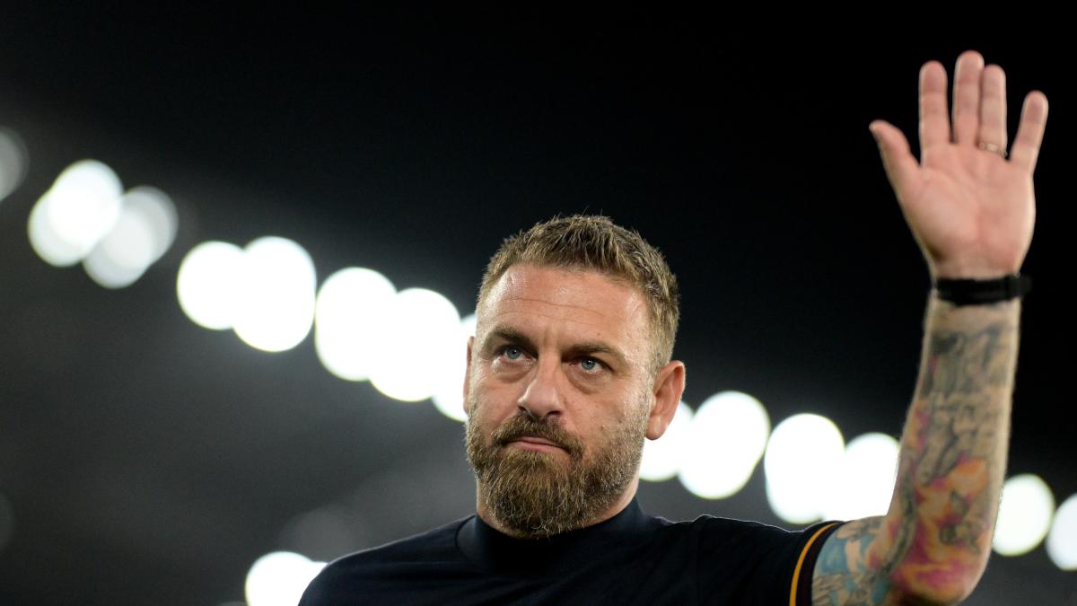 De Rossi torna a casa: dall'esordio a Totti, la vita di quel biondino diventato eroe