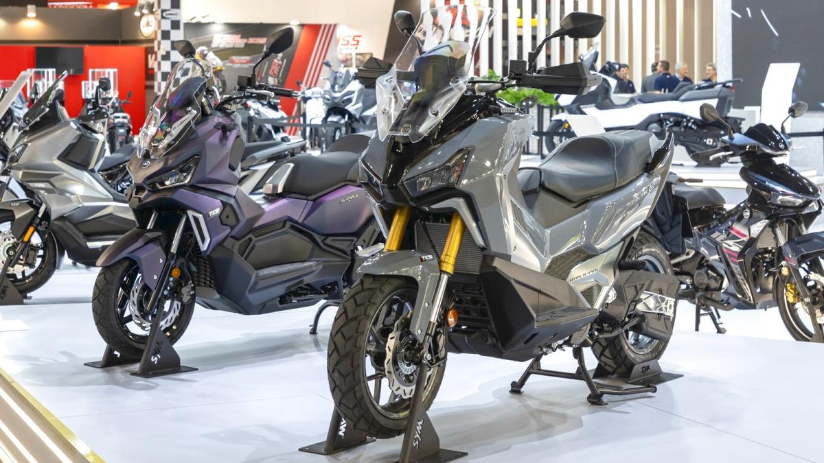 10 scooter protagonisti di eicma cittadini adventure viaggiatori