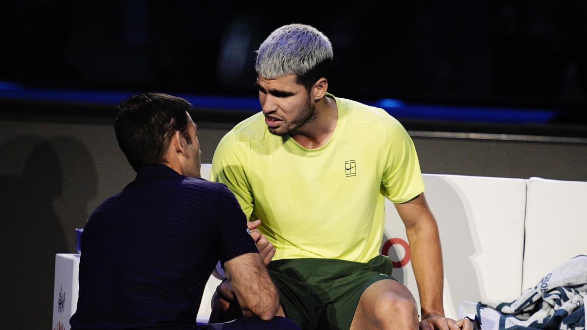 Alcaraz rinuncia alla Coppa Davis: "Ho un edema al bicipite, torno in Spagna col cuore pesante"