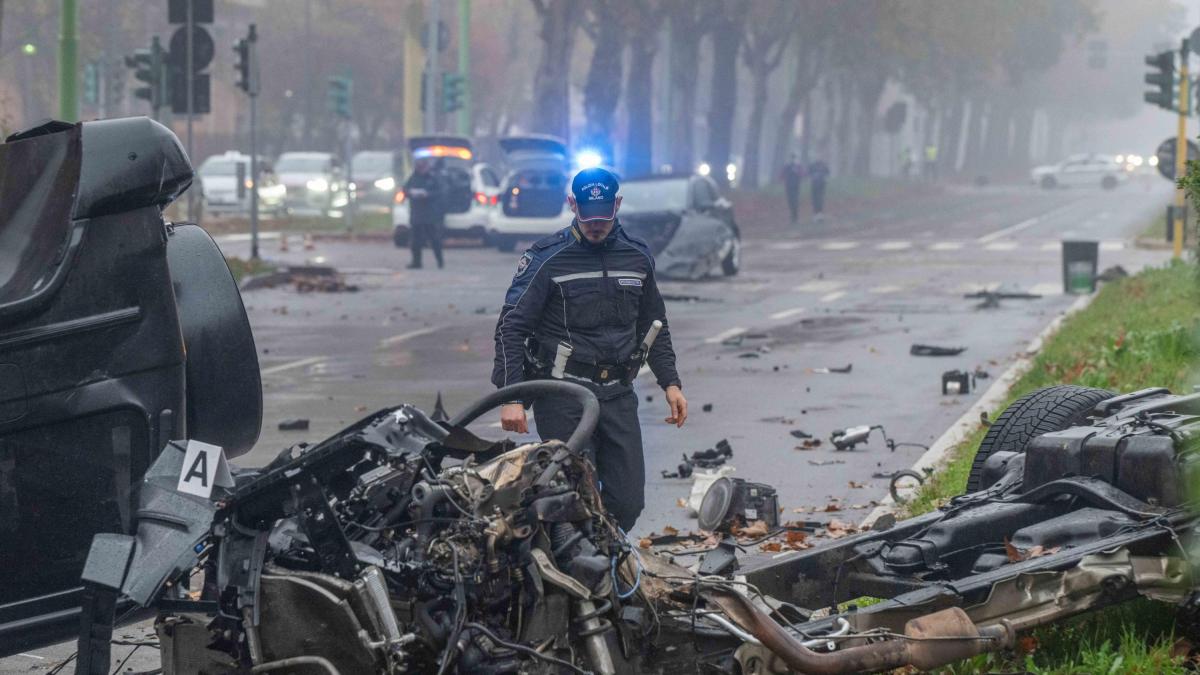 incidente milano il suv potrebbe essere passato col rosso