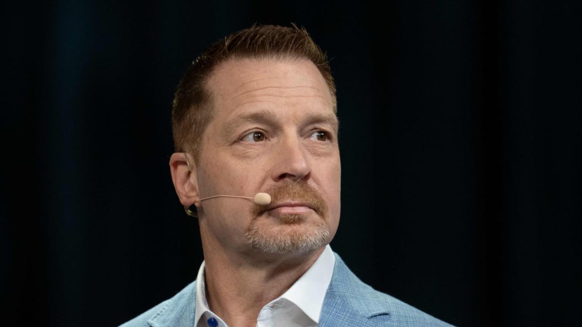 George Kurtz acquista il 5% di Mercedes. Toto Wolff rimane il team principal