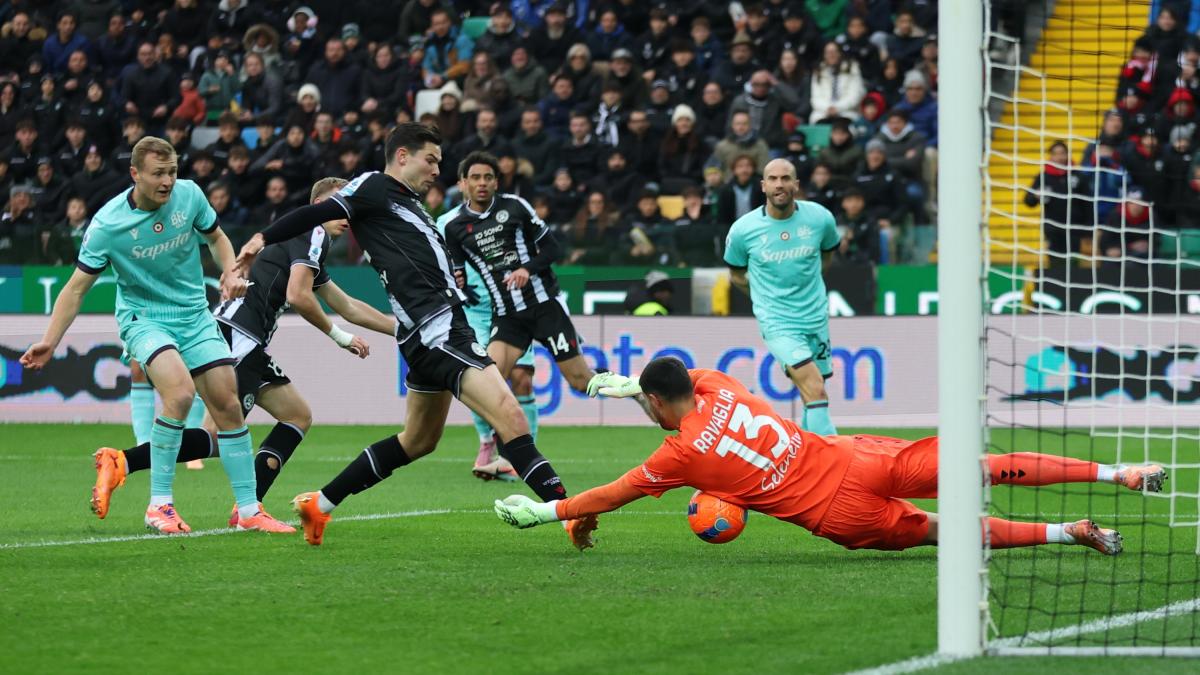 Udinese Bologna, le pagelle: Atta "zidaneggia" ma è solo, 6,5. Pobega fa la differenza, 8