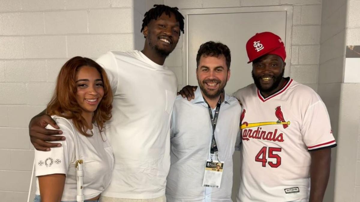 Finney Smith, i 28 anni senza papà, il vetro divisorio e quell