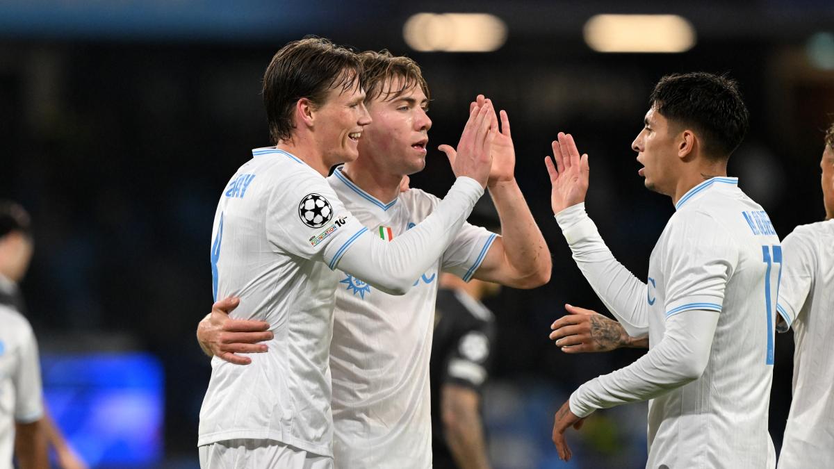 Napoli-Qarabag, le pagelle: McTominay anima (7,5), serata da 5 per Hojlund