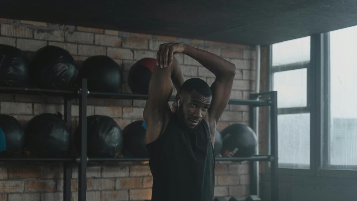 Vuoi tonificare le braccia? Ecco gli esercizi e gli sport migliori da praticare