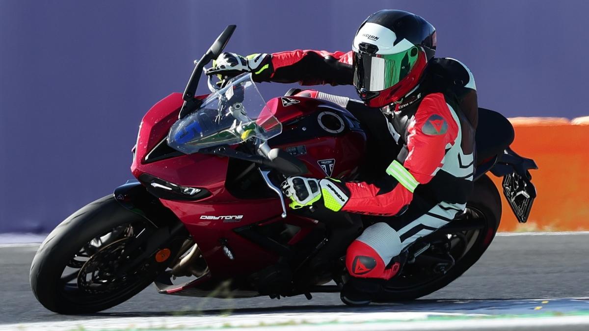 Triumph Daytona 660: la sportiva "gentile" sa farsi valere anche in pista