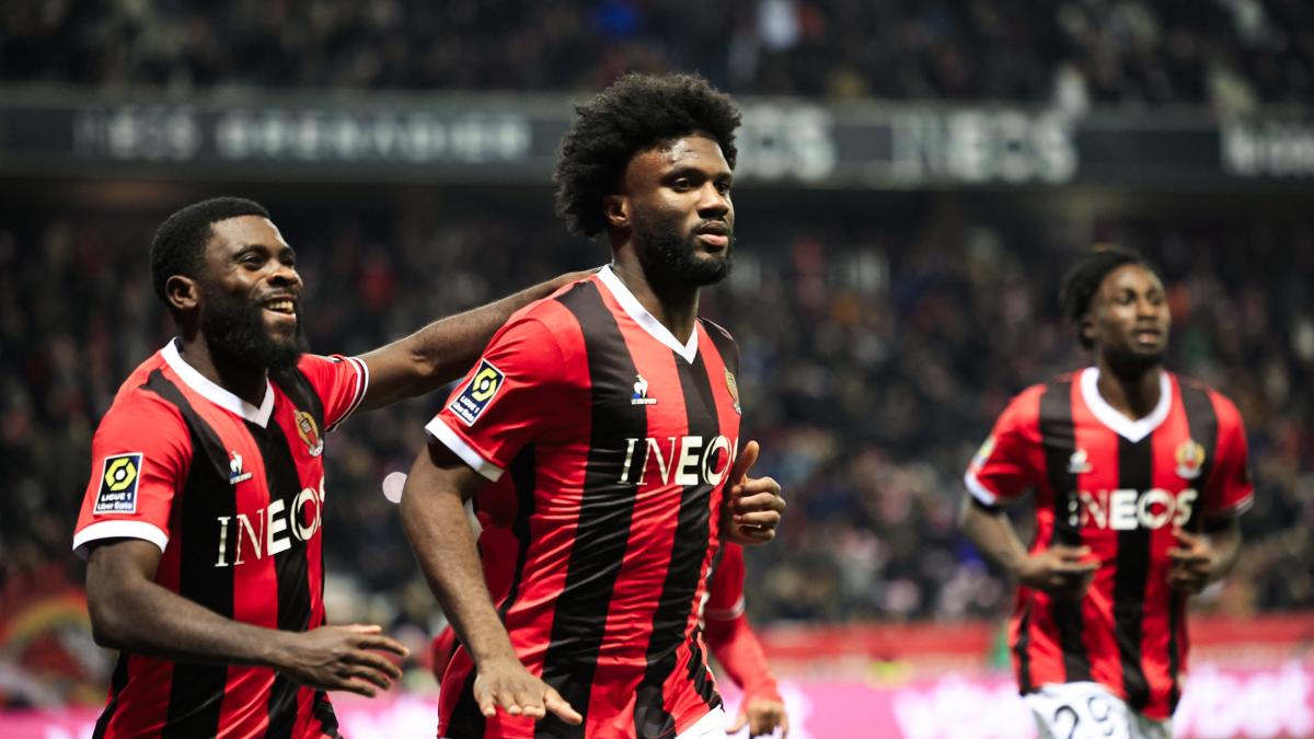 Follia a Nizza, gli ultras aggrediscono la squadra: malmenati Boga e Moffi