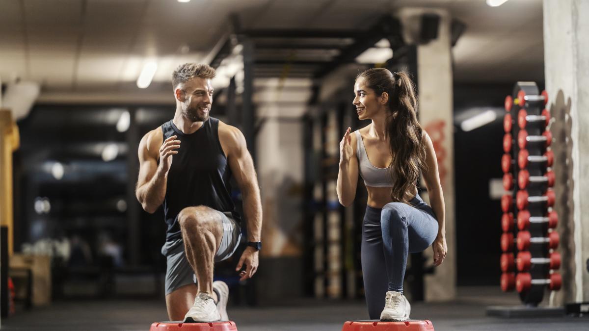 Affondi per glutei: come eseguirli correttamente per tonificare il lato B