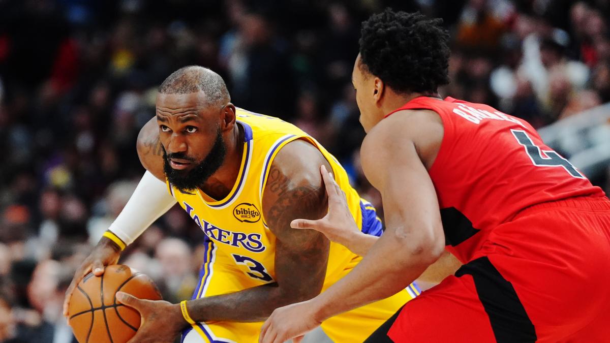 Lakers ok a Toronto, ma si interrompe la striscia leggendaria di LeBron: 1.297 gare con almeno 10 punti