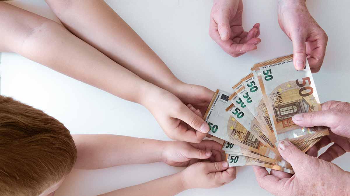 assegno unico dicembre 2025 date di pagamento a chi spetta e informazioni utili