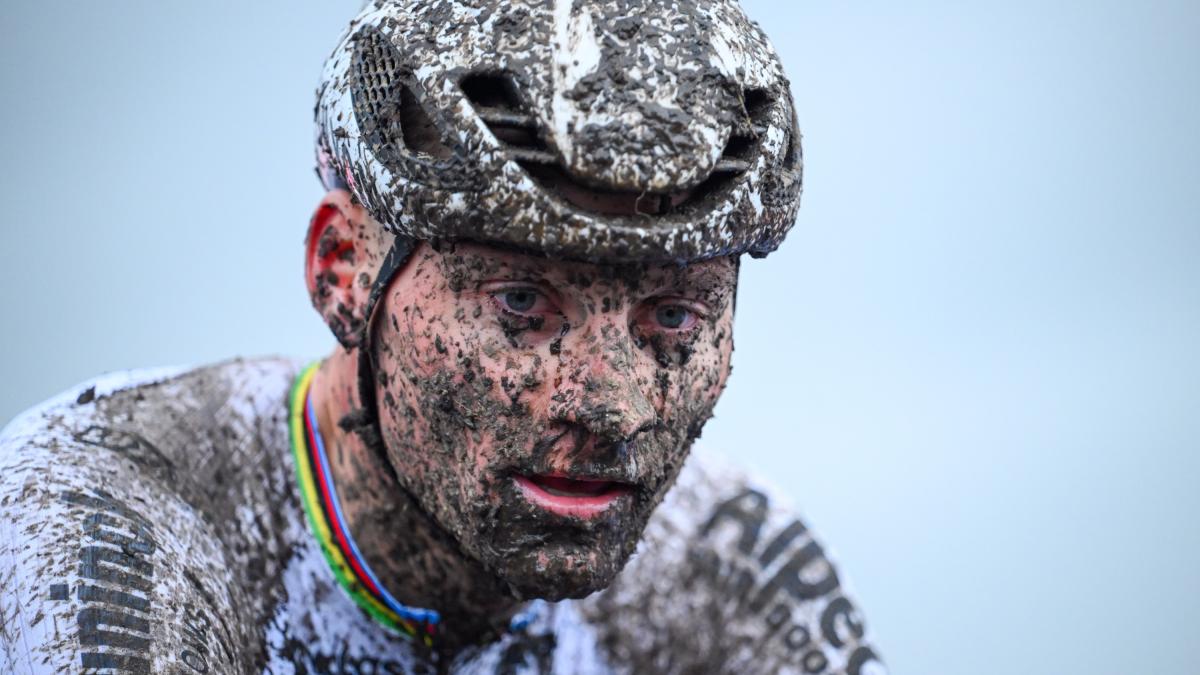 Re Van der Poel: "Ora si fa sul serio. Cerco e voglio l'ottavo Mondiale"