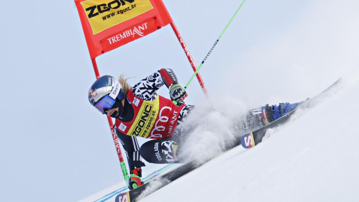 Gigante Mont Tremblant: Robinson guida dopo la prima manche. Zenere quarta, Goggia lontana