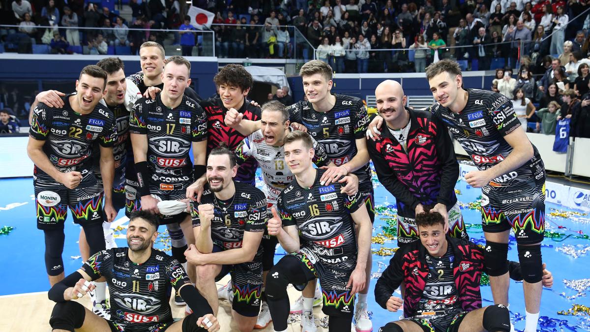 Superlega, Perugia domina a Milano e tiene la vetta. Quinta vittoria di fila per Piacenza