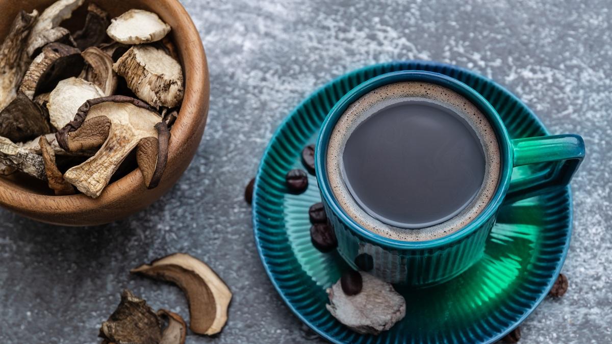 Caffè ai funghi: tutti gli inaspettati benefici del mushroom coffee