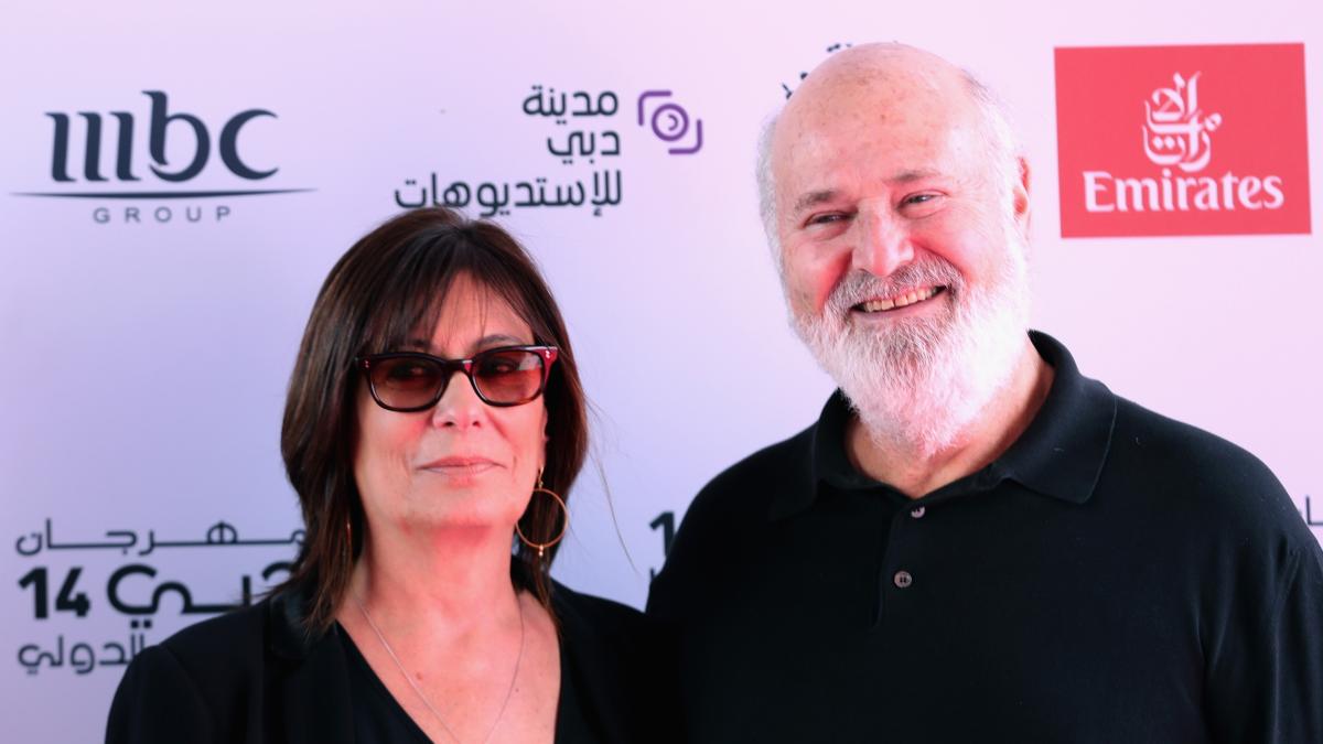 Rob Reiner, regista di "Harry ti presento Sally", e la moglie Michelle uccisi a coltellate