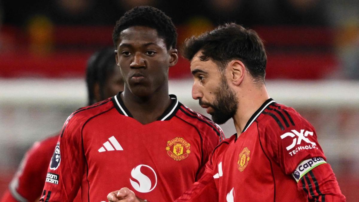 Il fratellastro di Mainoo: "Liberatelo". Il Napoli lo vuole a gennaio, ma lo United prende tempo