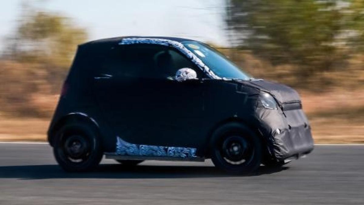 Smart #2, foto dei primi test su strada della citycar elettrica in arrivo nel 2026