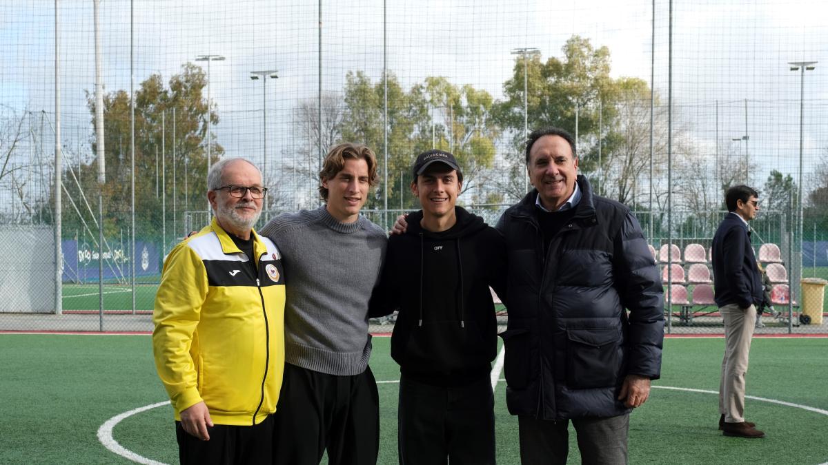 Bove e Dybala ancora in campo insieme: eccoli al corso di Primo Soccorso