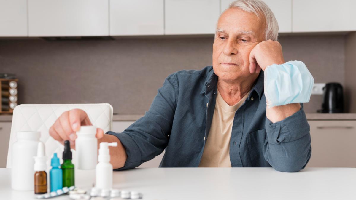 Nessuno muore di vecchiaia: cosa rivelano le autopsie sui centenari