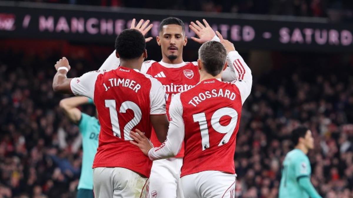 ASCOLTA In The Box. Arsenal primo a Natale: arriverà fino in fondo? Frena il Palace