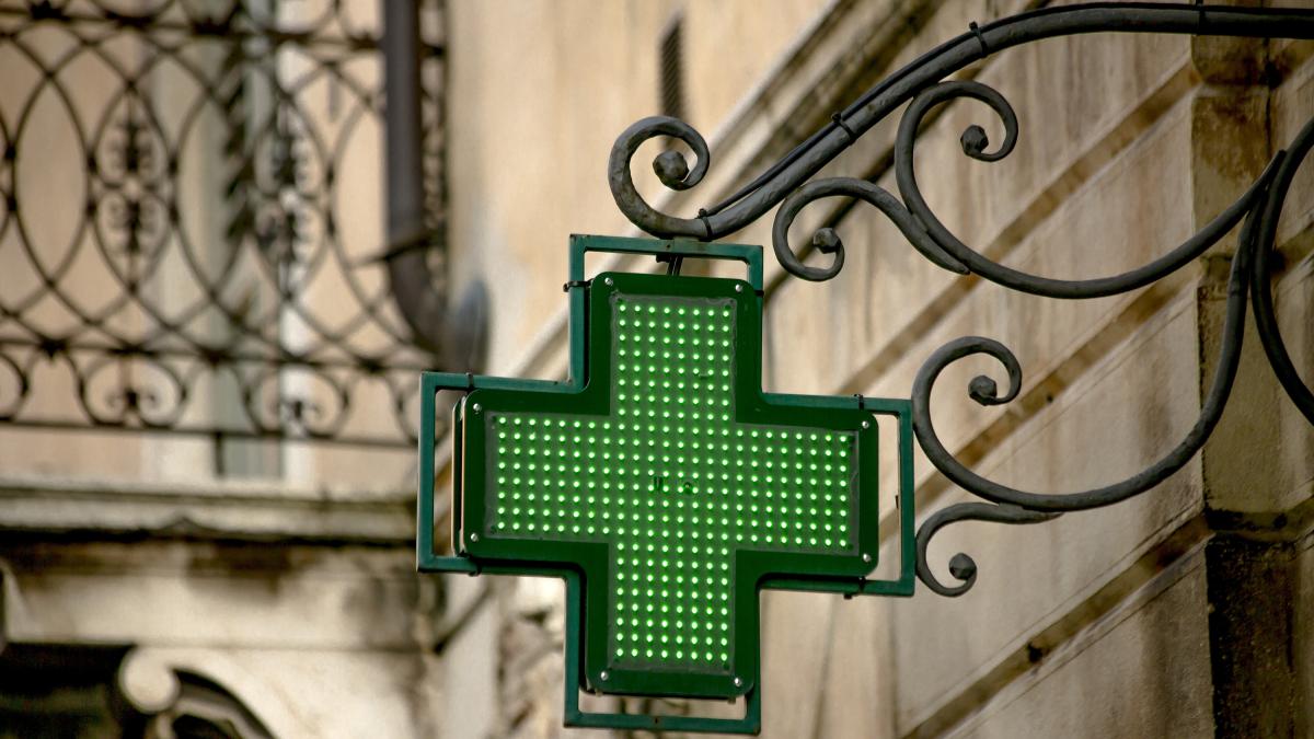 Farmacie aperte a Natale e Santo Stefano 2025, giovedì 25 e venerdì 26 dicembre