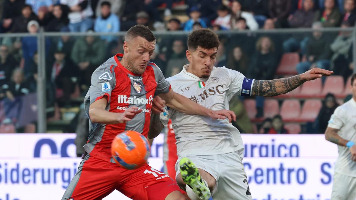 Pallone arancione, si cambia. Simonelli: "Si tornerà al bianco o giallo"