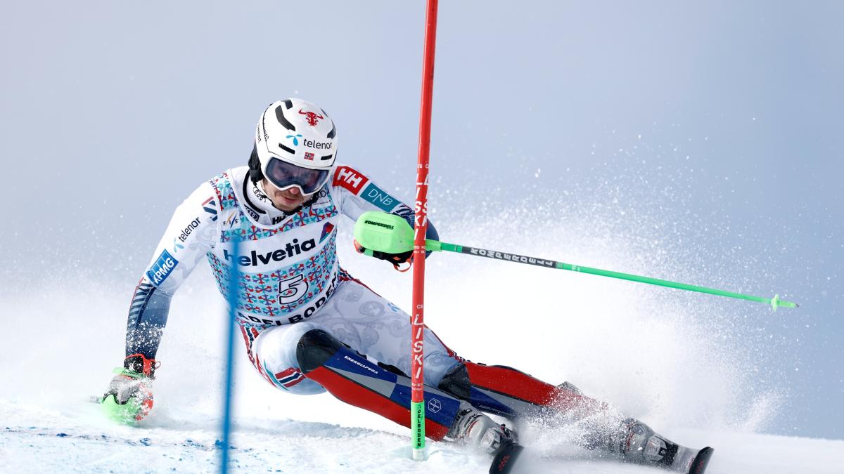 Slalom di Adelboden: Kristoffersen in testa nella prima manche, azzurri lontani