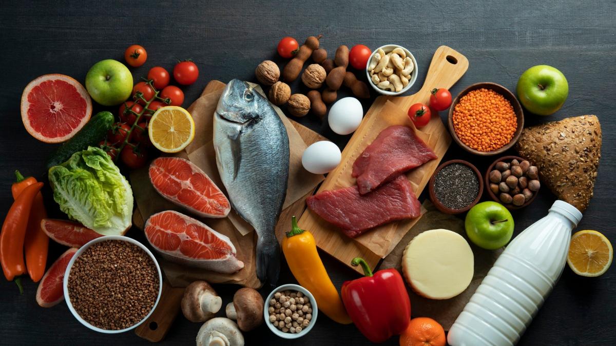 Allarme alimentazione negli Usa: "Mangiate cibo vero". Cosa sta succedendo?