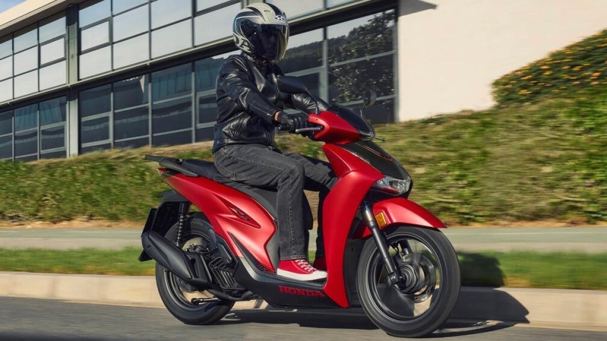 Honda SH125i e i suoi rivali: la sfida dei ruota alta da 125 cc più amati in Italia